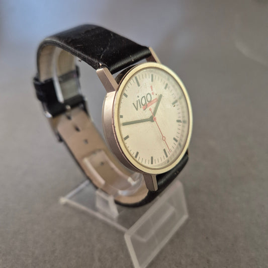 Vigo Herren Uhr mit schwarzem Lederarmband – Schlicht & Klassisch