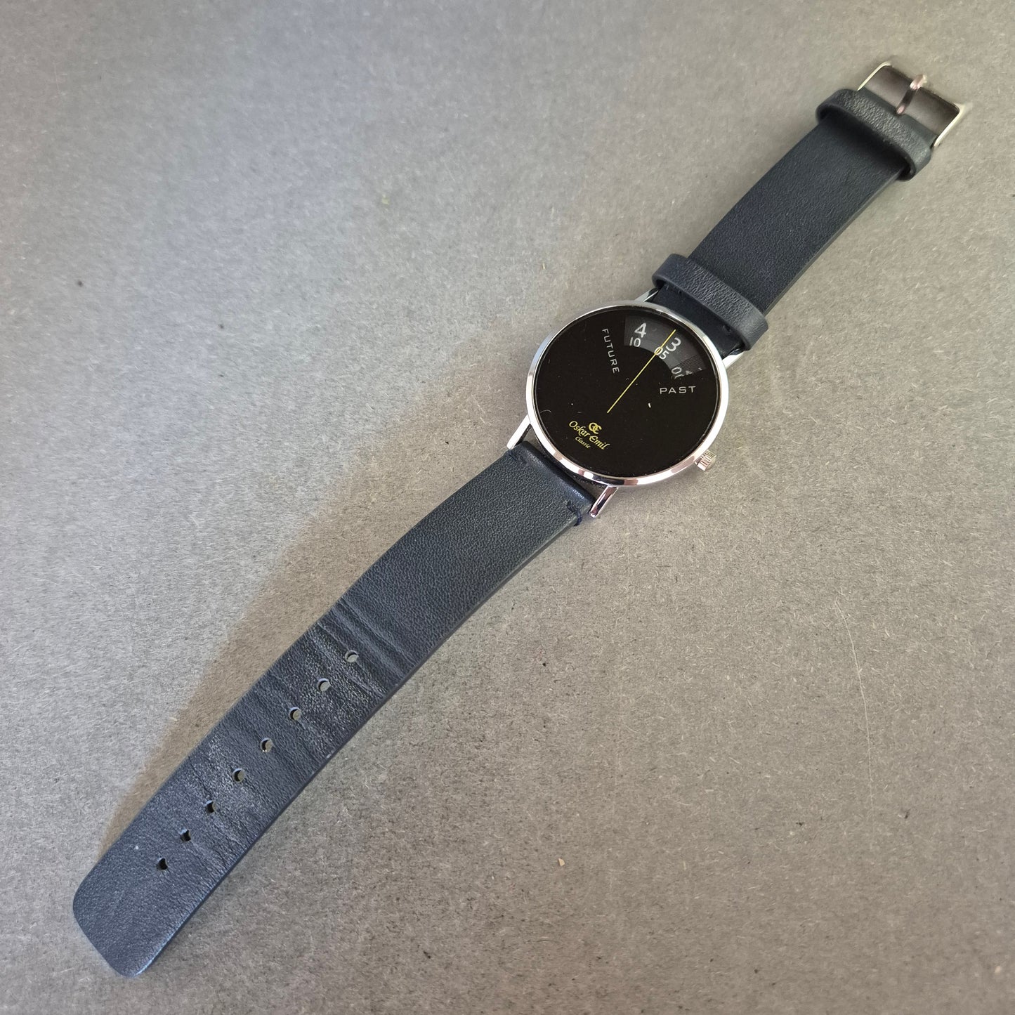 Oskar Emil Herren Uhr „Mystic Classic“ – Moderne Retro-Anzeige