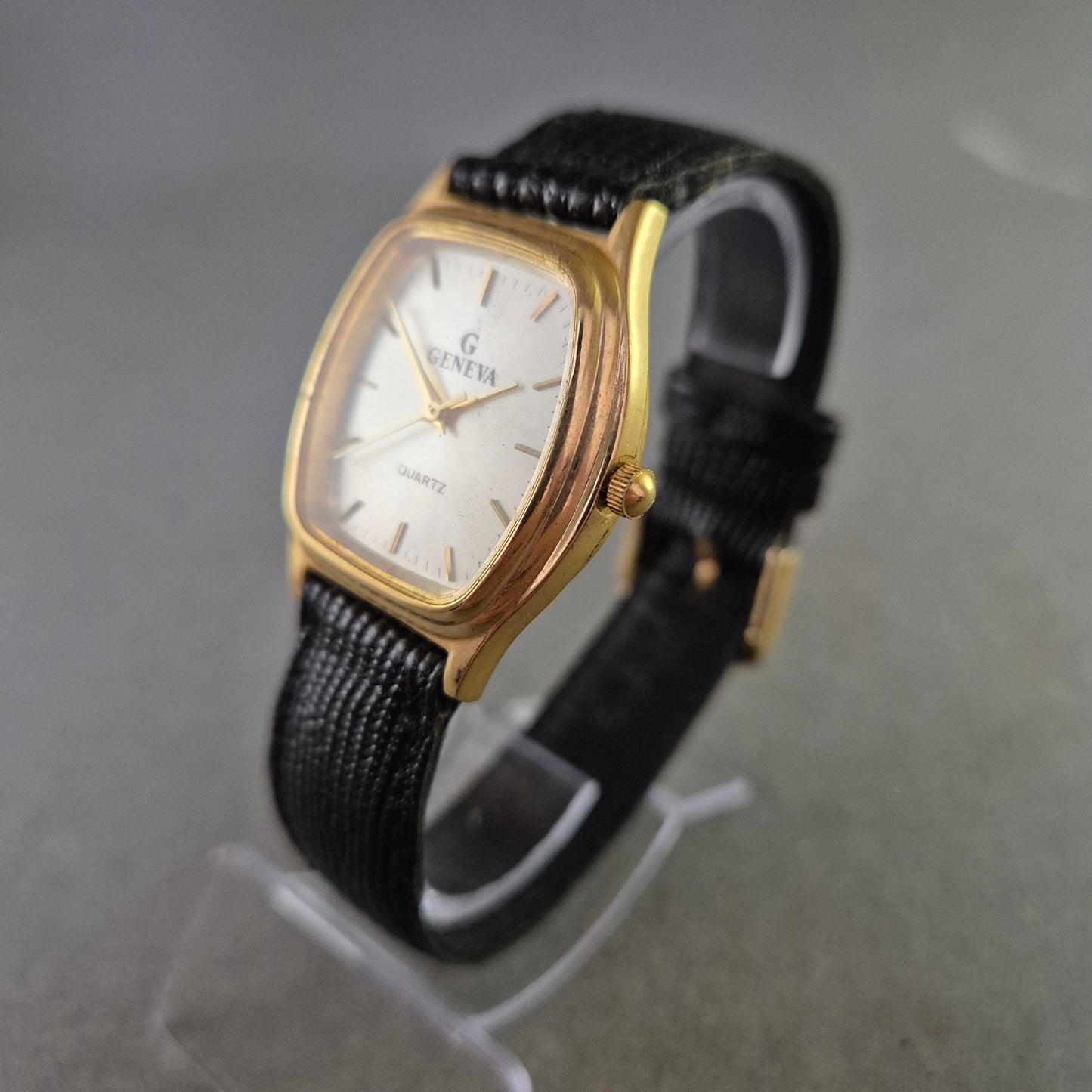 Geneva Damen Uhr mit schwarzem Armband – Klassisch & Elegant