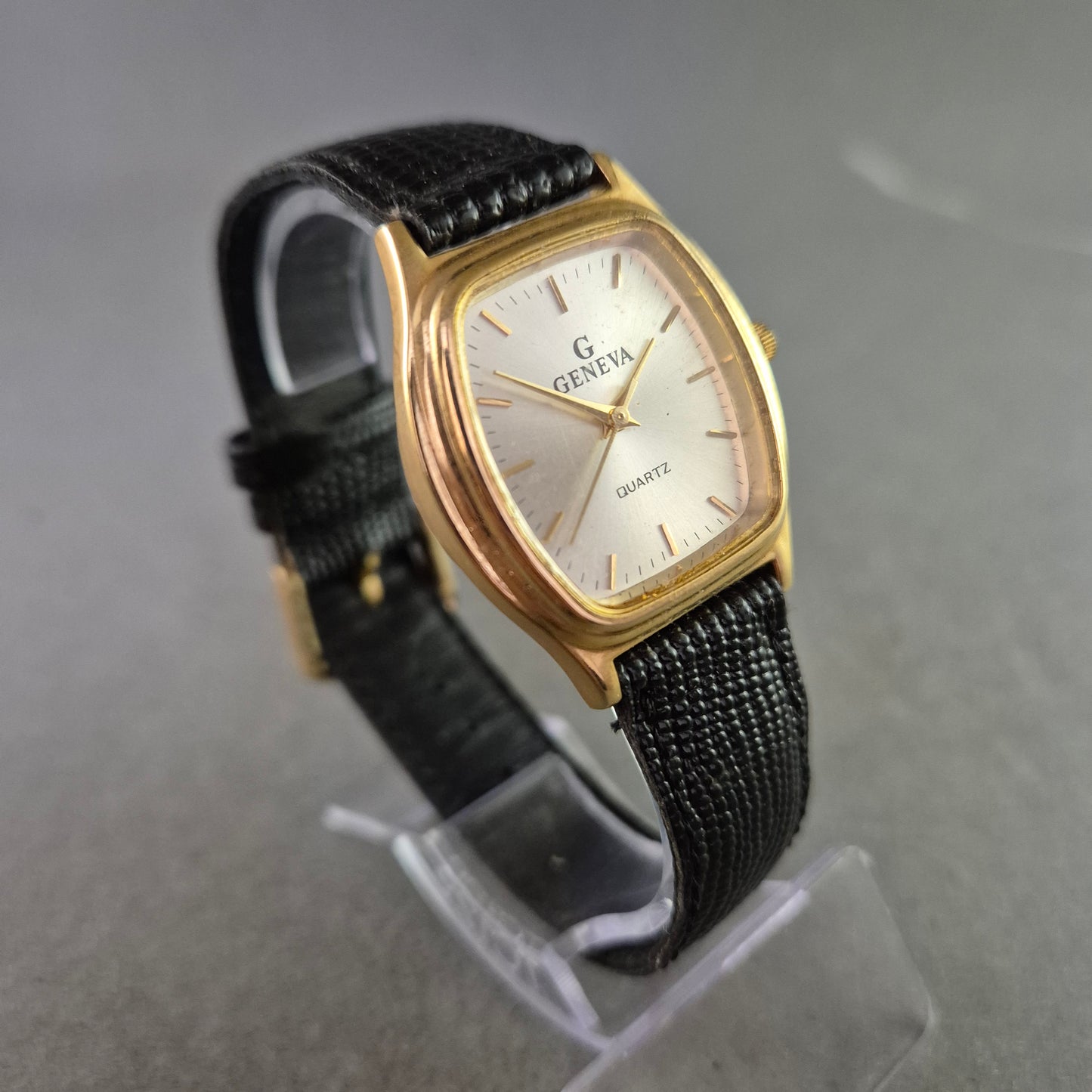 Geneva Damen Uhr mit schwarzem Armband – Klassisch & Elegant