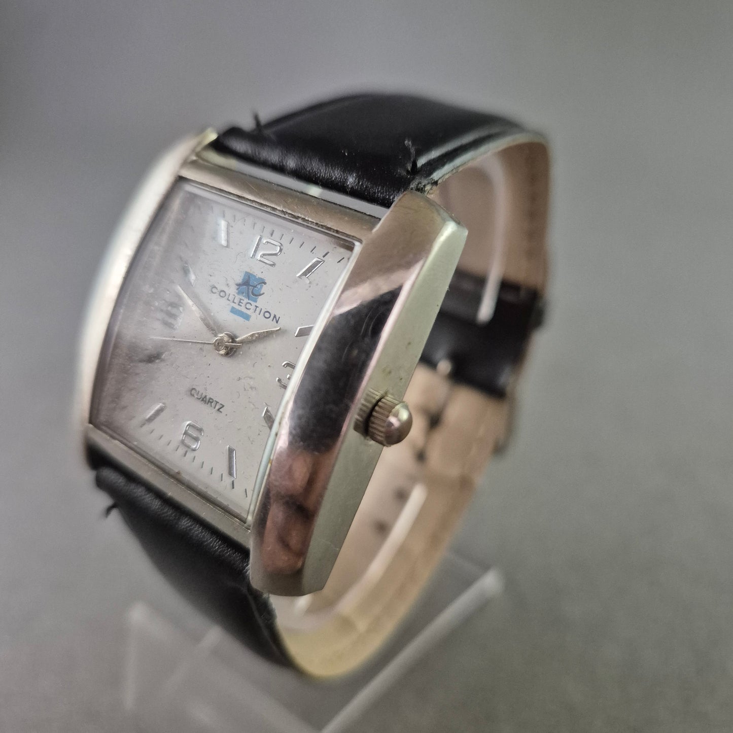 Elegante Herren Uhr – Rechteckiges Gehäuse mit Quarzwerk