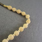 Damen Kette mit cremefarbenen geschnitzten Perlen – Vintage Look