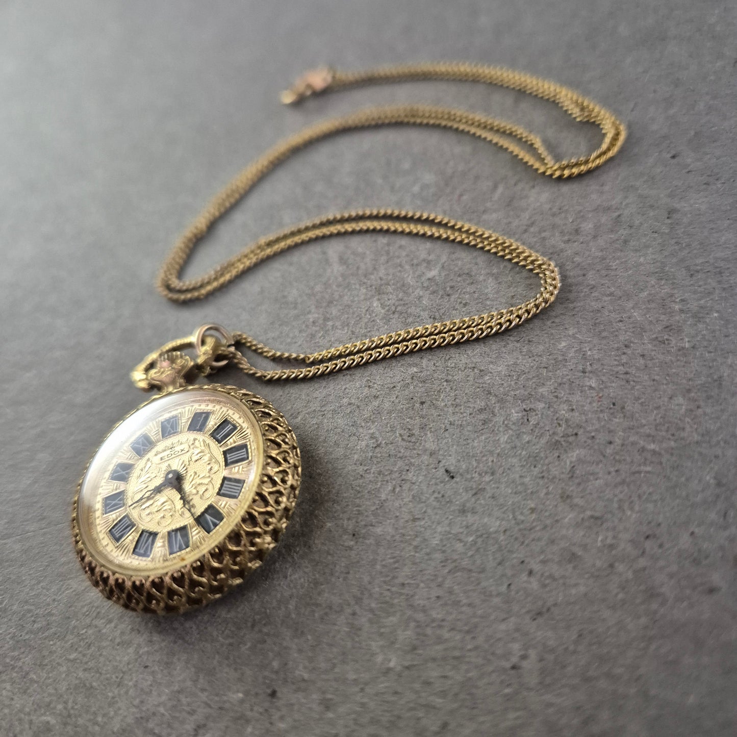 Edox Taschenuhr mit Kette – Antikes Design in Goldoptik
