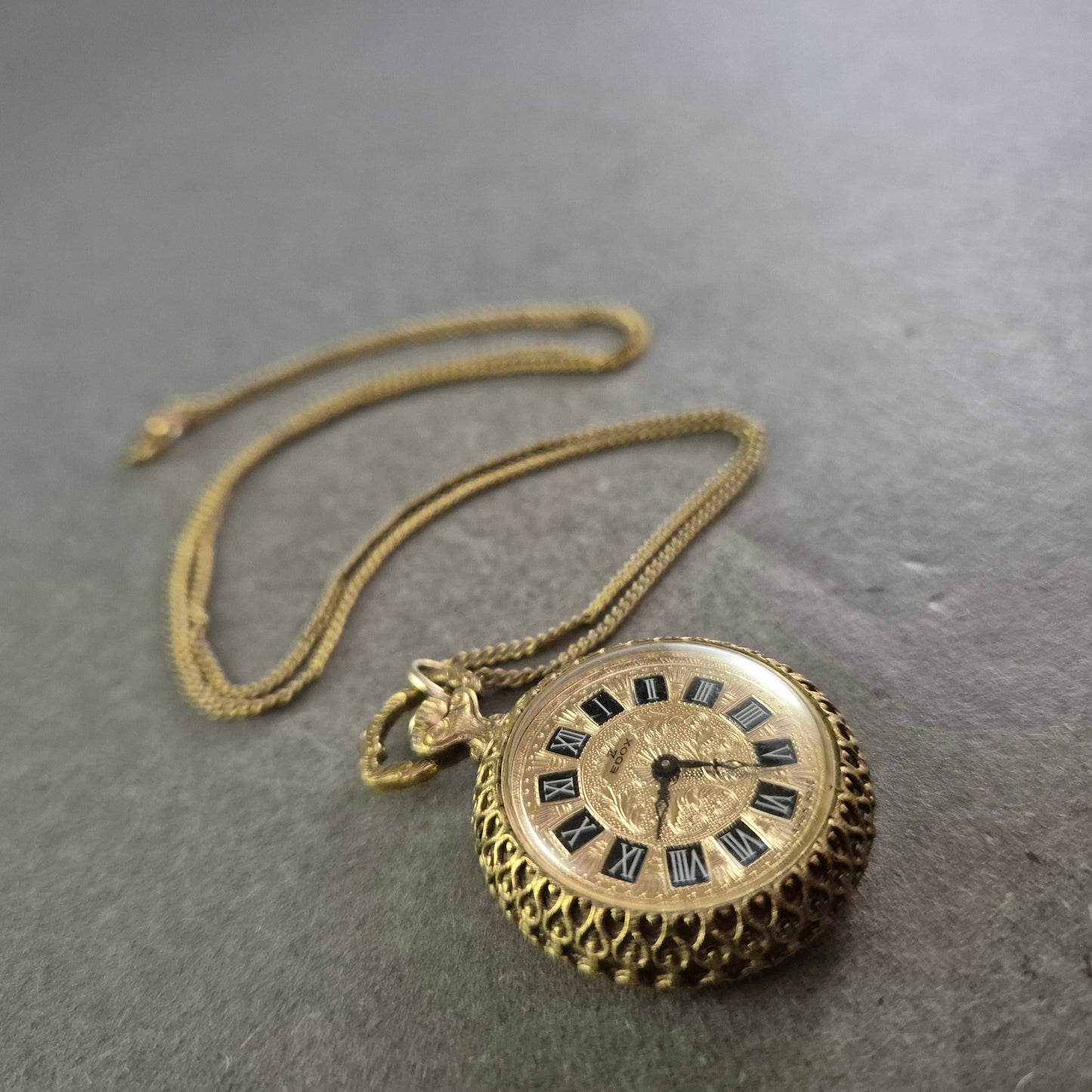 Edox Taschenuhr mit Kette – Antikes Design in Goldoptik