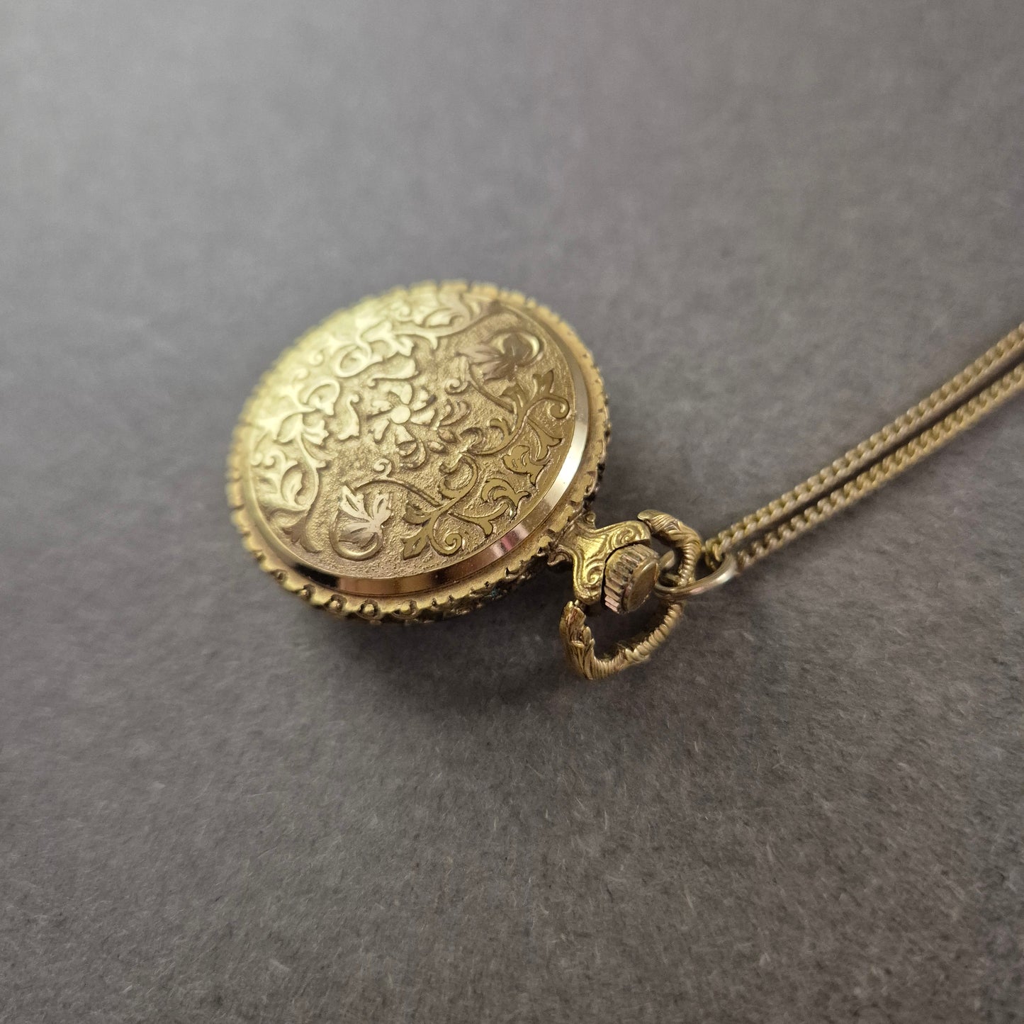 Edox Taschenuhr mit Kette – Antikes Design in Goldoptik