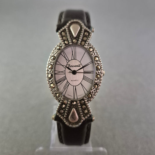 Bosenit Damen Uhr im Vintage-Stil – Silberoptik mit Lederband