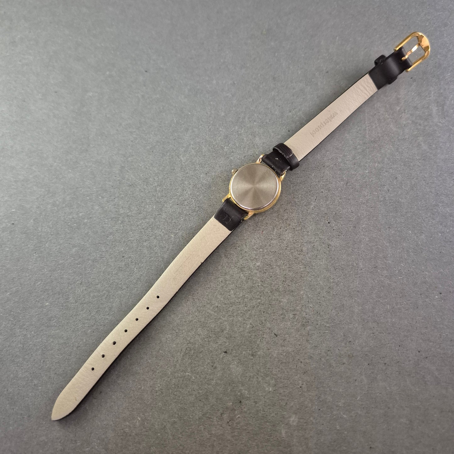 Klassische Aldo Pforzheim Damen Uhr – Eleganz im Retro-Stil