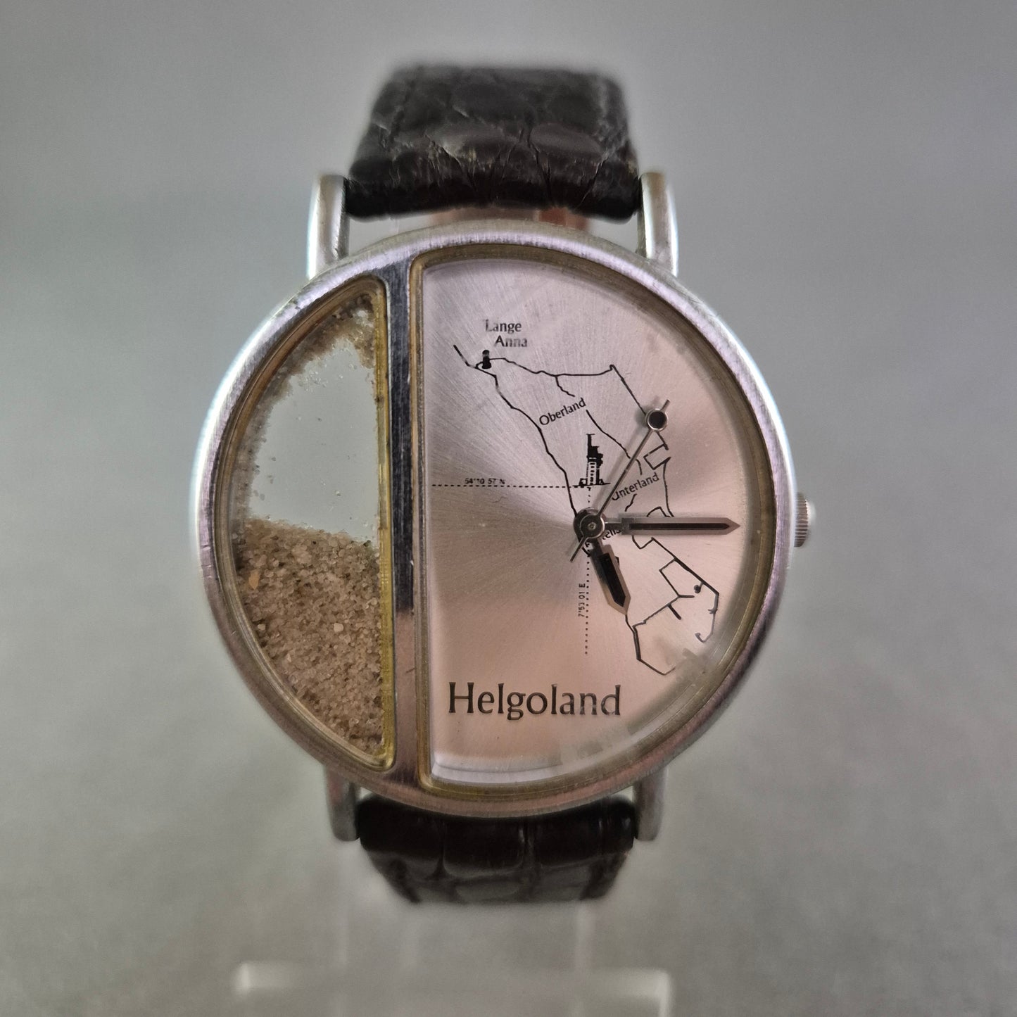 Ausgefallene Helgoland Herren Uhr – Mit echtem Sand und Inselkarte