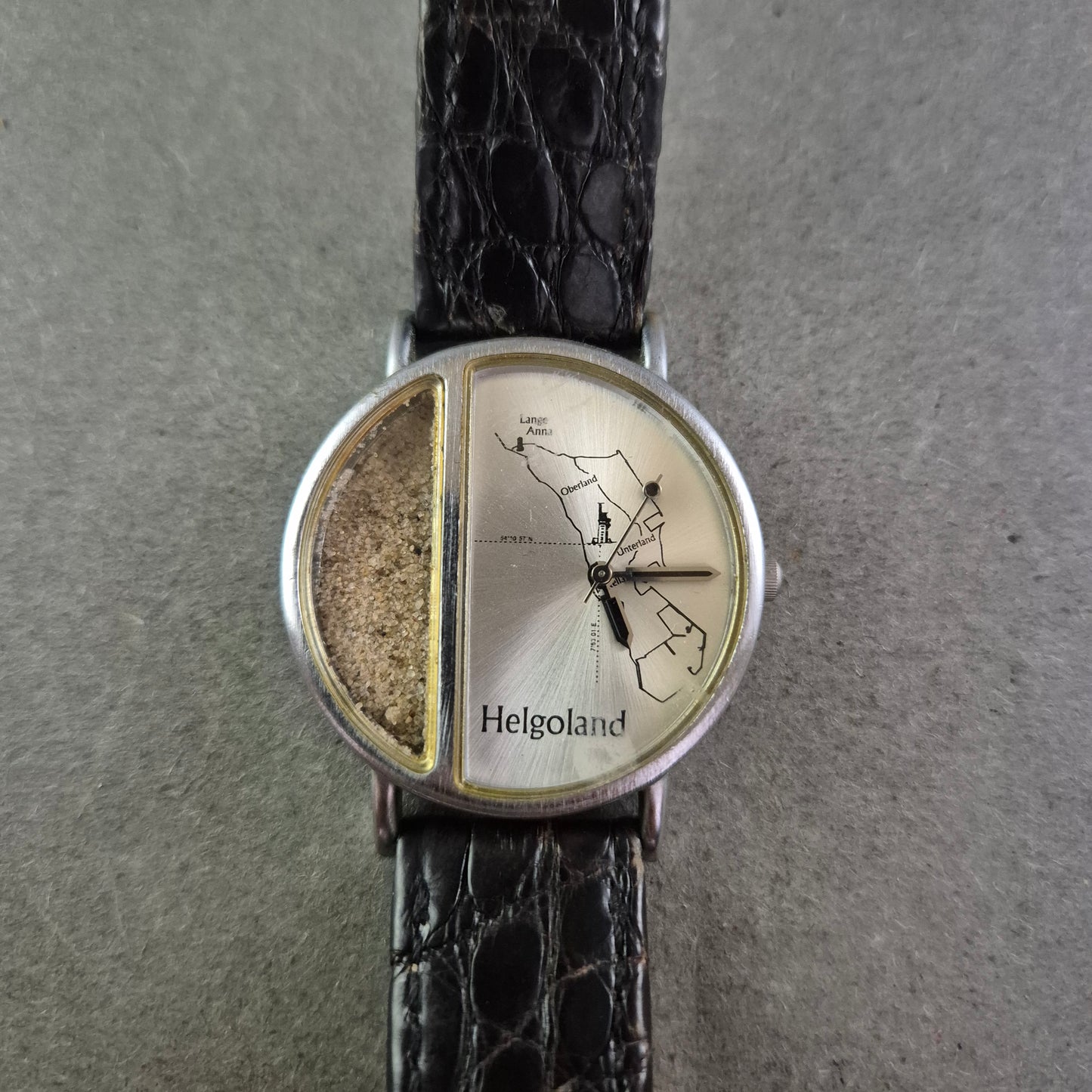 Ausgefallene Helgoland Herren Uhr – Mit echtem Sand und Inselkarte