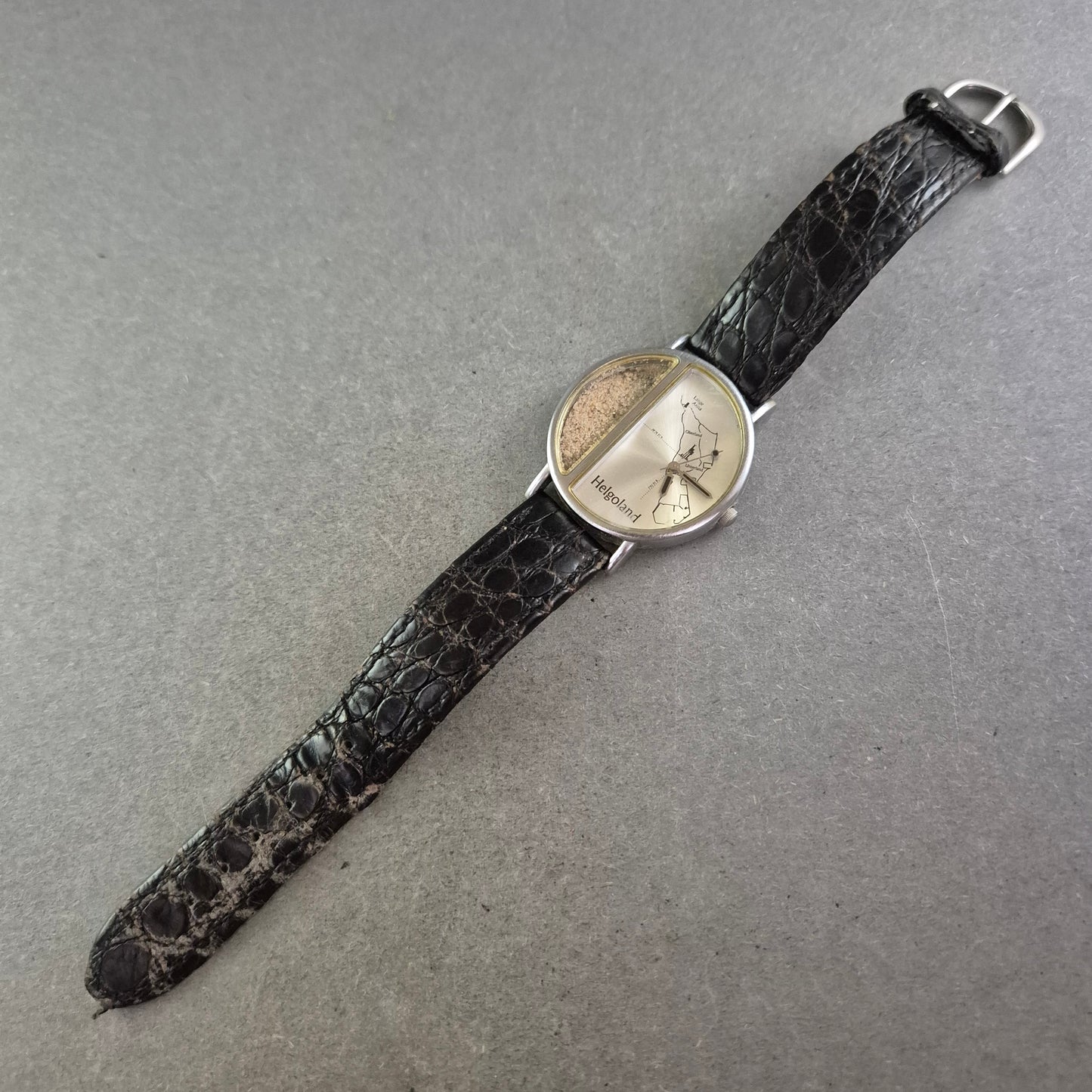 Ausgefallene Helgoland Herren Uhr – Mit echtem Sand und Inselkarte