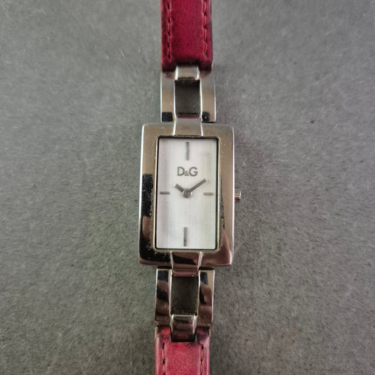 Moderne D&G Damen Uhr – Elegantes Design mit pinkem Lederarmband