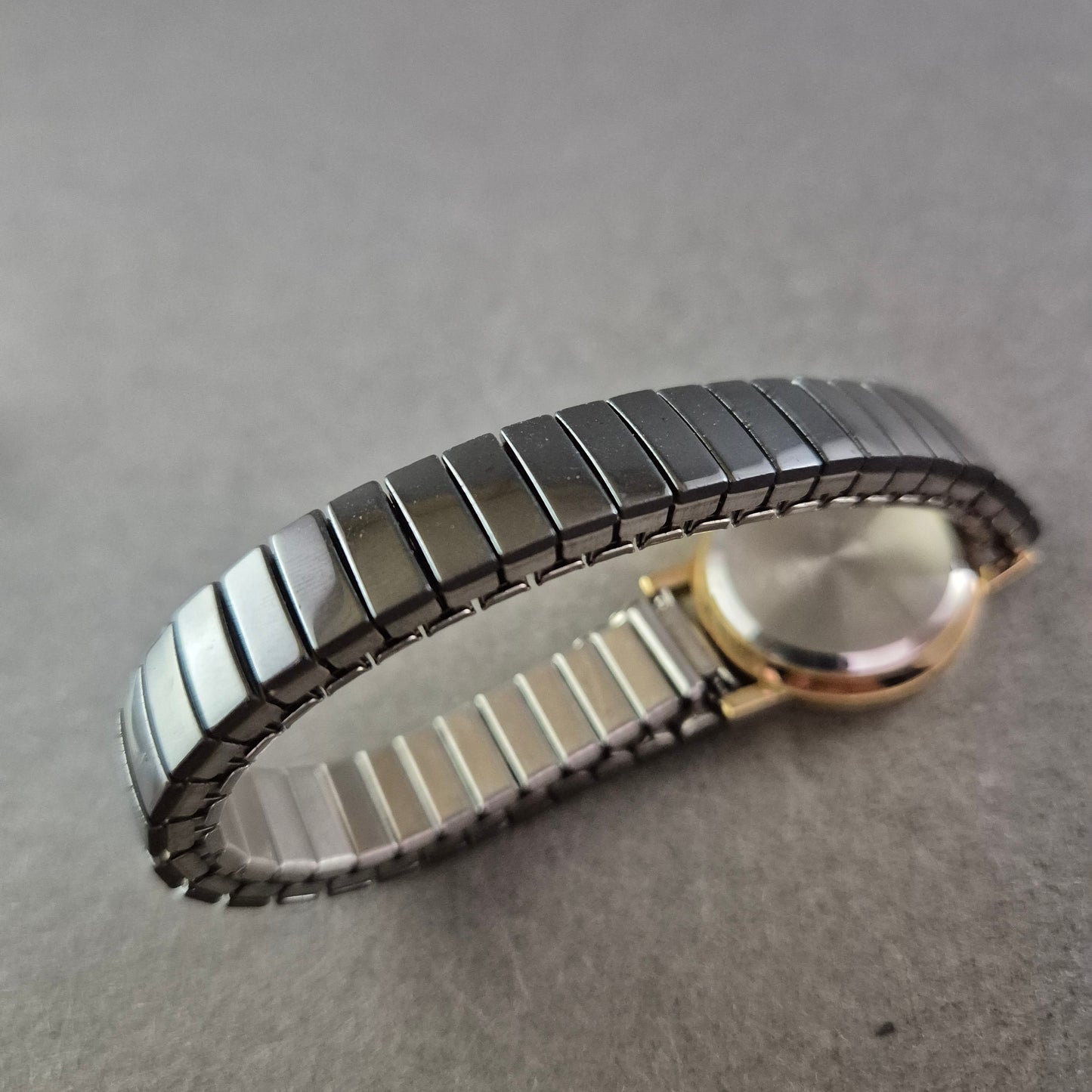 Klassische LeTon Damen Uhr – Eleganz mit römischen Ziffern