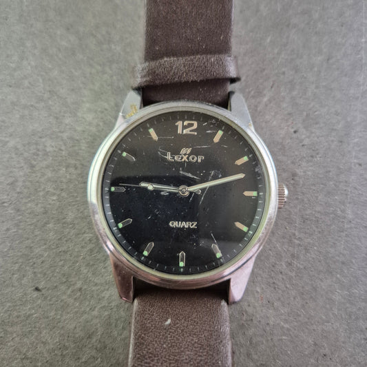 Lexor Herren Uhr – Klassischer Look mit schwarzem Zifferblatt
