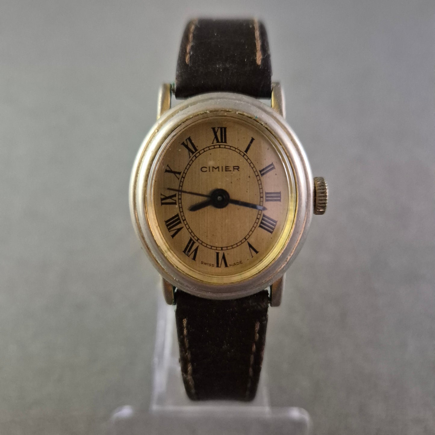 Cimier Damen Uhr – Schweizer Klassiker mit goldfarbenem Zifferblatt