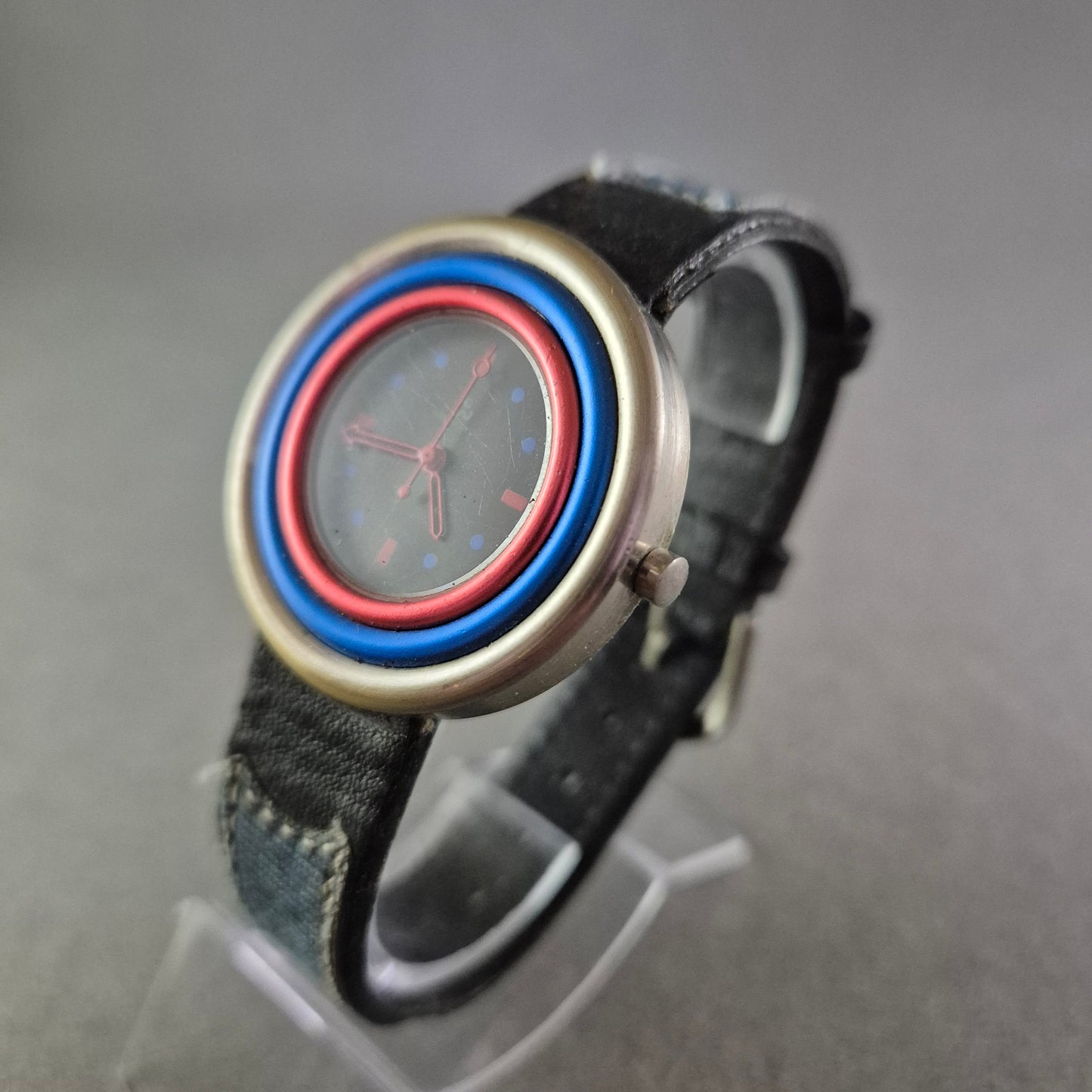 Bunte Watch People Damen Uhr – Extravagantes Design mit Denim-Look