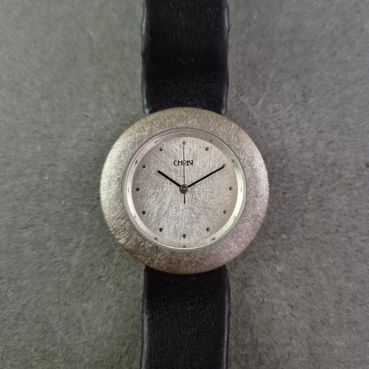 Edle Christ Damen Uhr – Minimalistisches Design mit gebürsteter Oberfläche