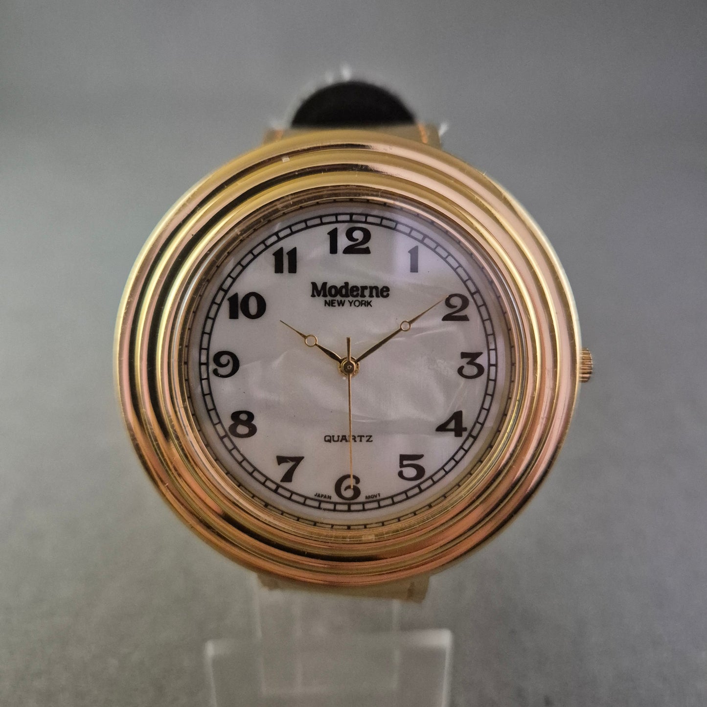 Damen Uhr Moderne New York Gold mit Perlmutt-Zifferblatt