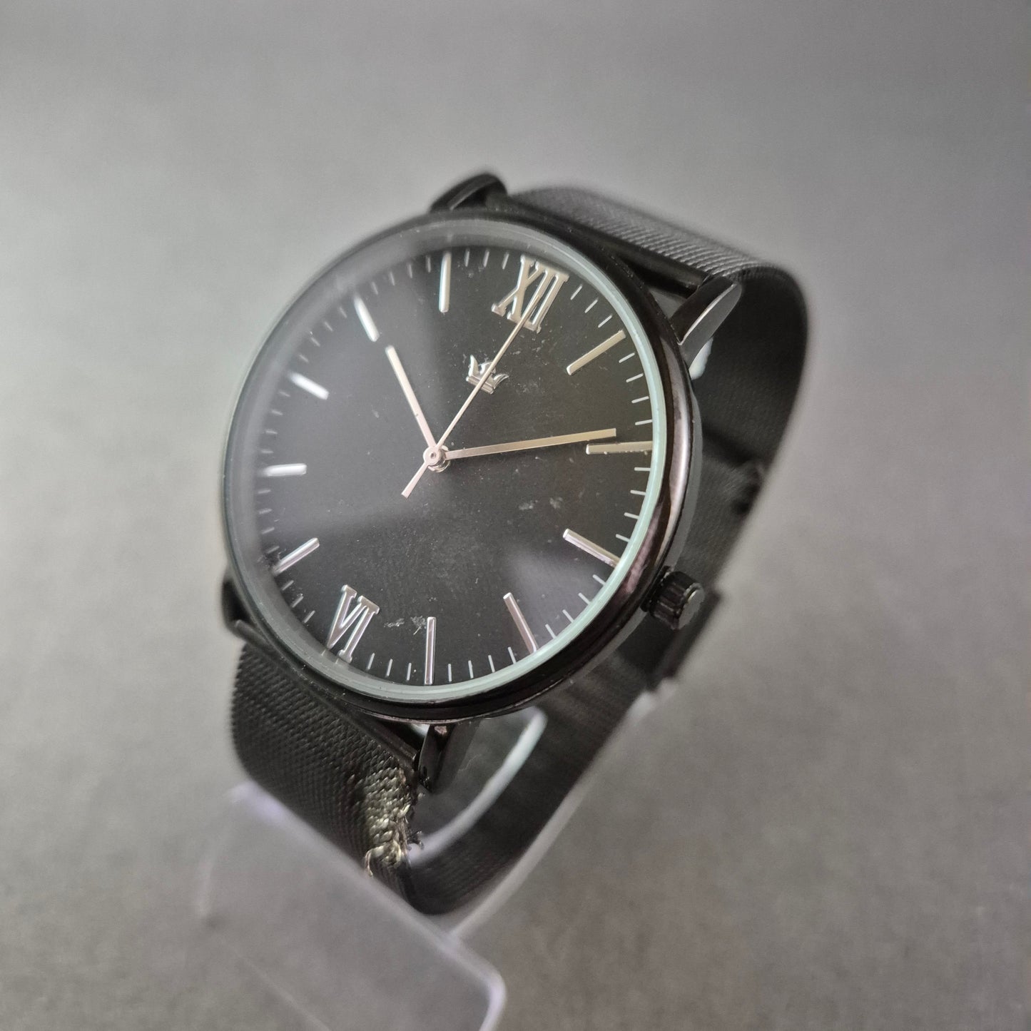 Damen Uhr SEMPRE Schwarz Minimalistisches Design mit Mesh-Armband