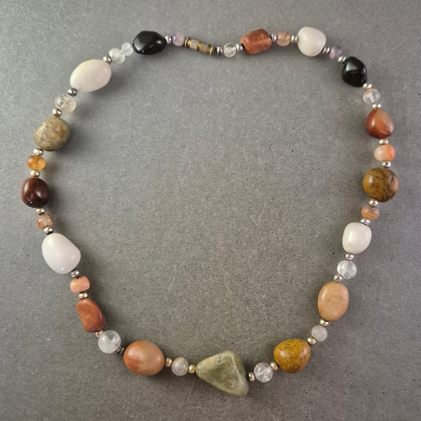 Natürliche Edelstein Halskette – Bunte Steine in organischer Form