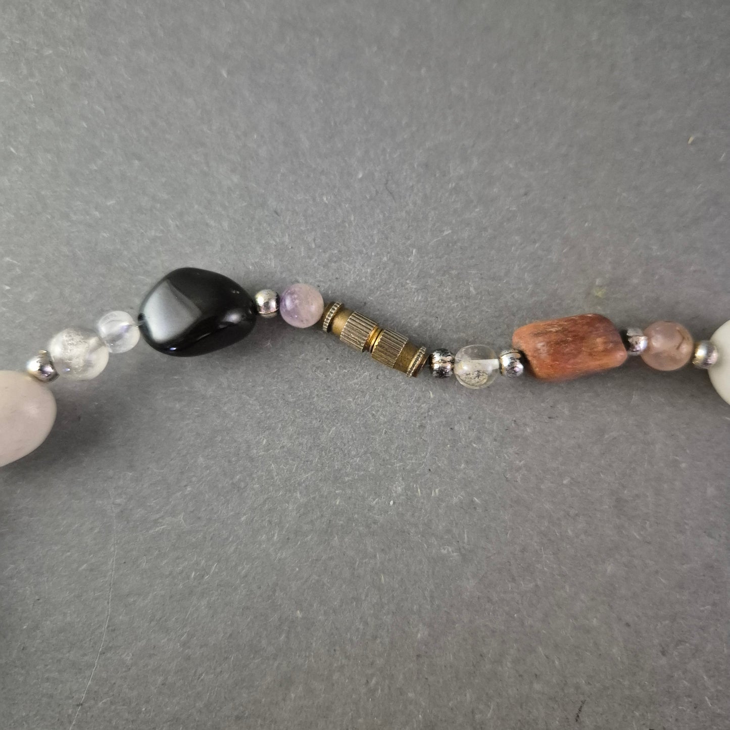 Natürliche Edelstein Halskette – Bunte Steine in organischer Form