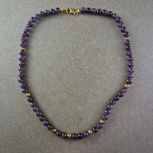 Klassische Amethyst Halskette – Elegante Kugeln in kräftigem Violett