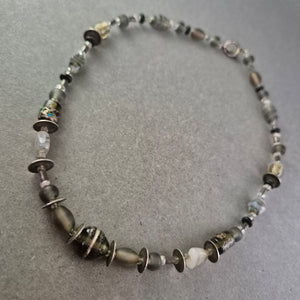 Vintage Glasperlen Kette – Handgefertigter Ethno Schmuck