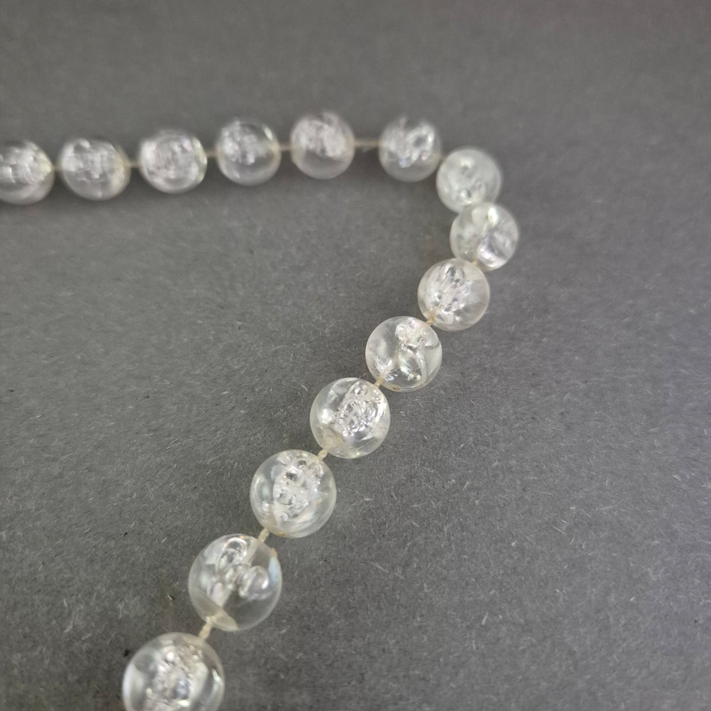 Klar Glasperlen Kette – Eleganter Schmuck mit funkelndem Effekt