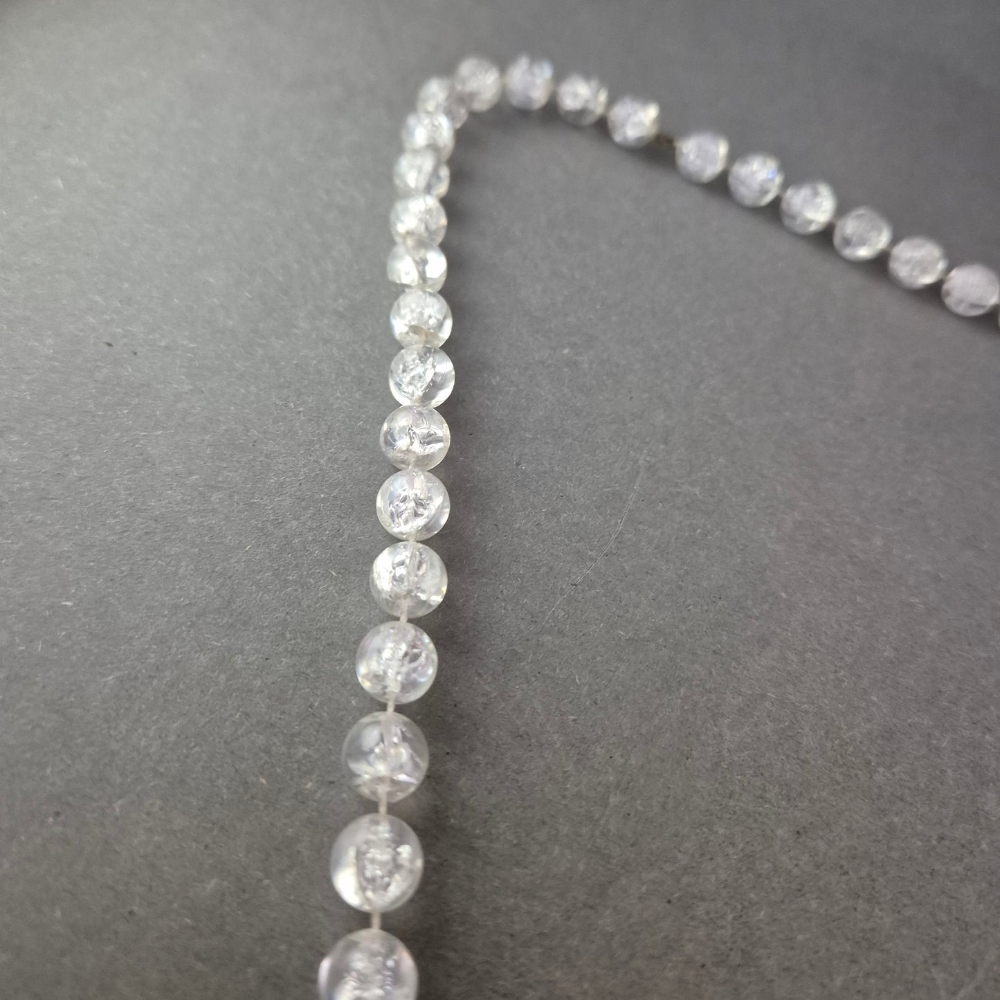 Klar Glasperlen Kette – Eleganter Schmuck mit funkelndem Effekt