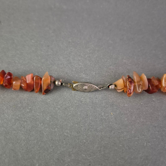 Naturstein Kette aus Karneol Splittern – Warme Rottöne