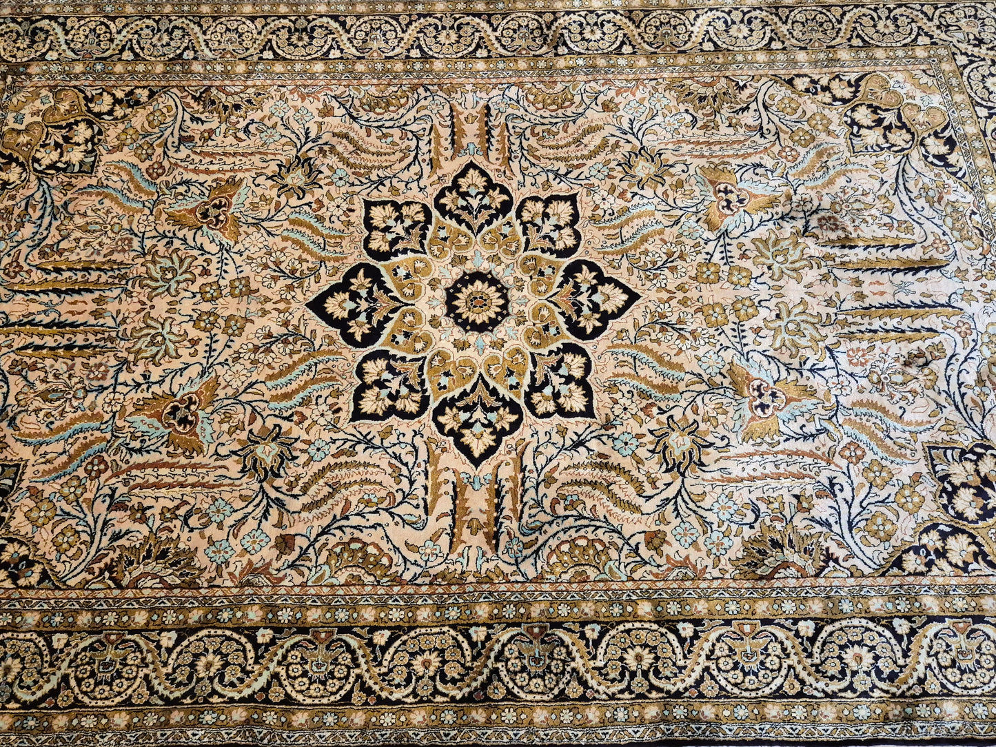 Exklusiver Ghom Teppich – Seide auf Seide, sehr fein Orientteppich