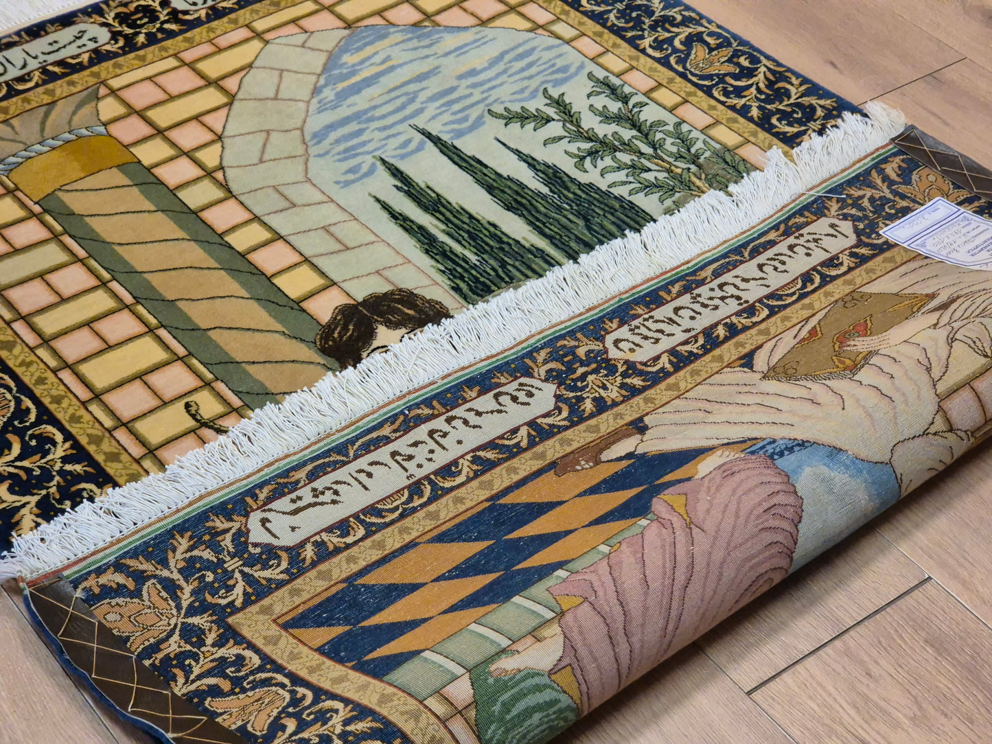 Täbriz Teppich – Korkwolle, figürliche Darstellung, feine Knüpfung