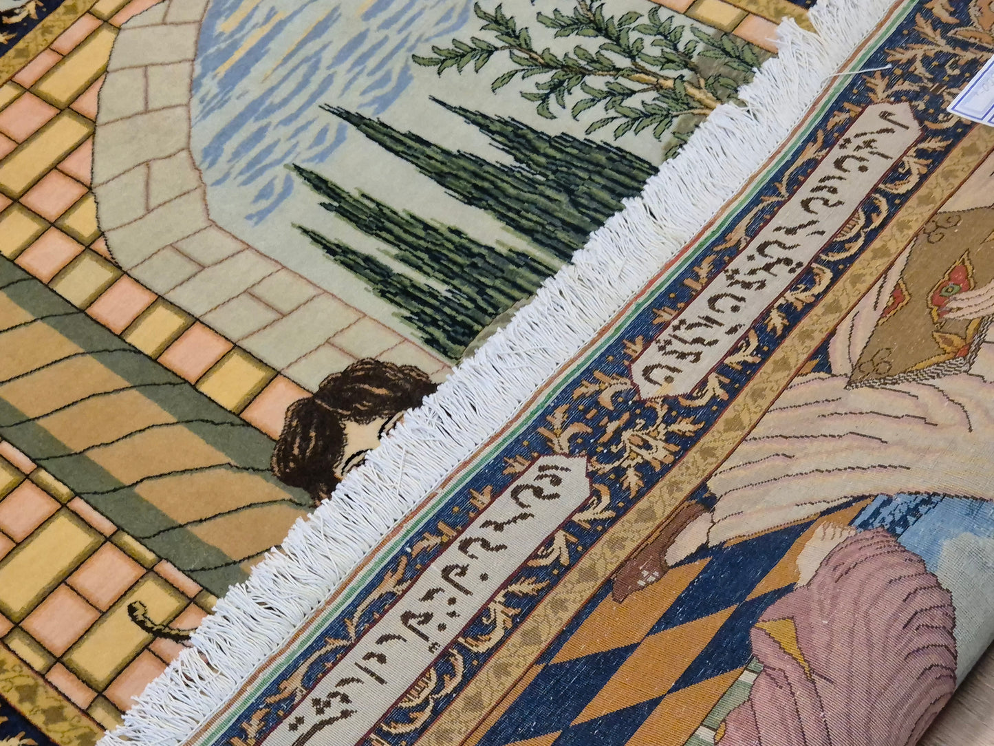 Täbriz Teppich – Korkwolle, figürliche Darstellung, feine Knüpfung