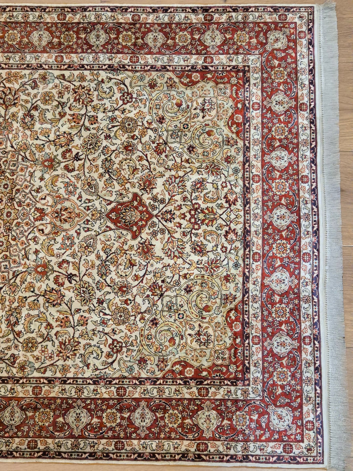 Feiner Hereke Teppich – Seide auf Seide, Medaillon, exklusive Knüpfung