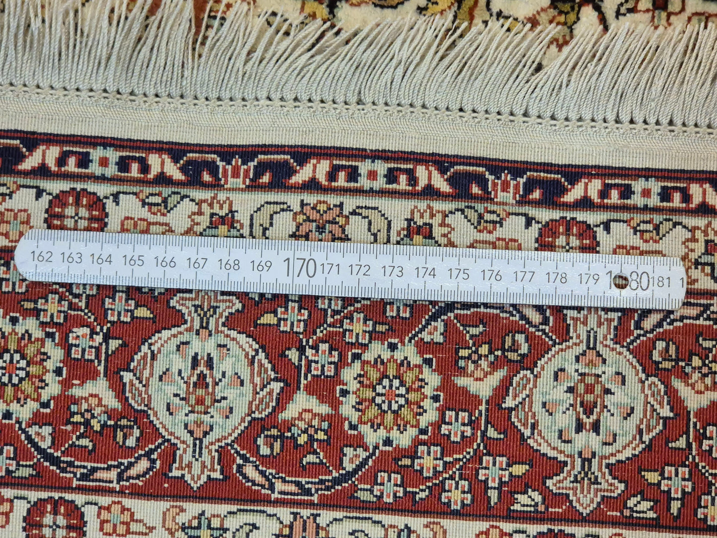 Feiner Hereke Teppich – Seide auf Seide, Medaillon, exklusive Knüpfung