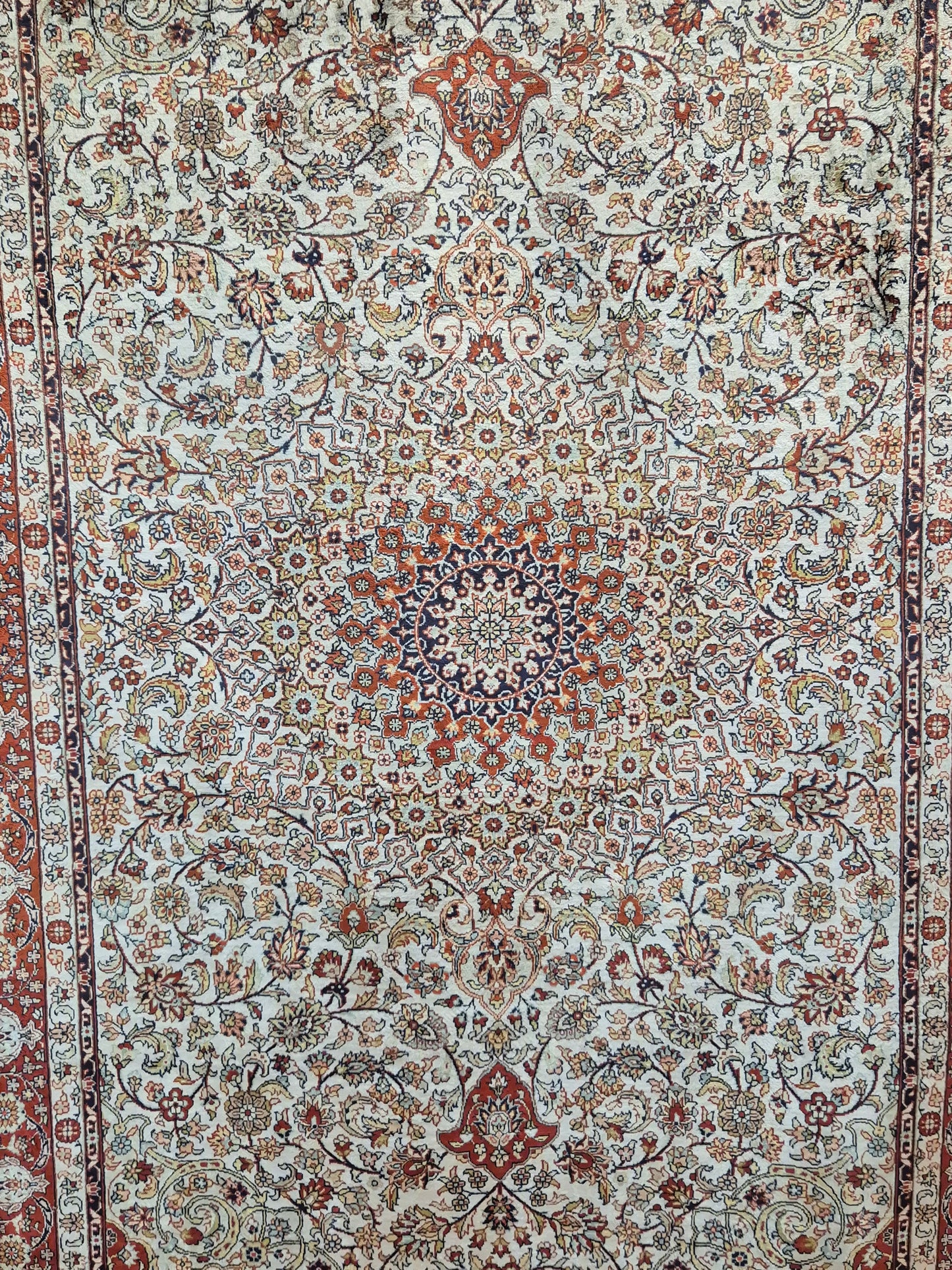 Feiner Hereke Teppich – Seide auf Seide, Medaillon, exklusive Knüpfung