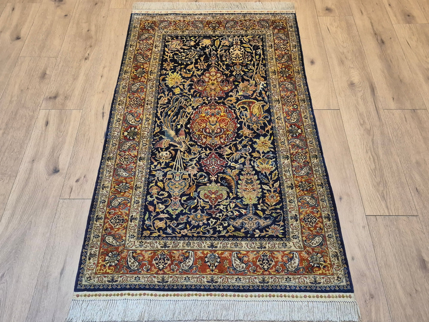 Hereke Teppich – Seide auf Seide, florales Muster, feine Knüpfung