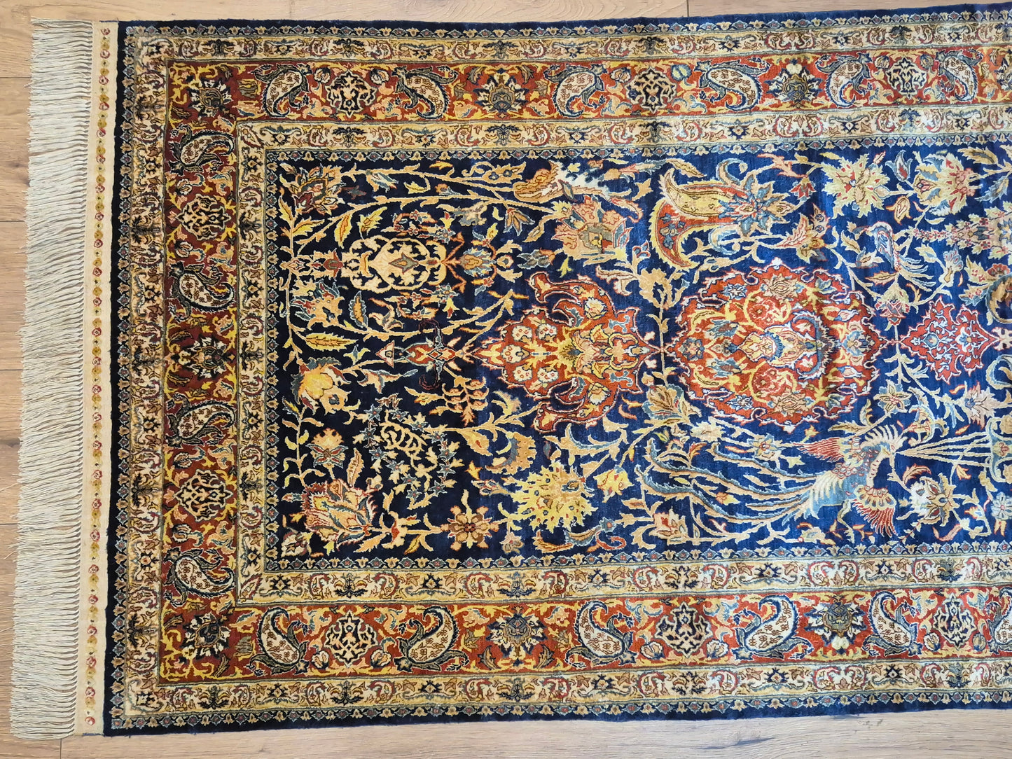 Hereke Teppich – Seide auf Seide, florales Muster, feine Knüpfung