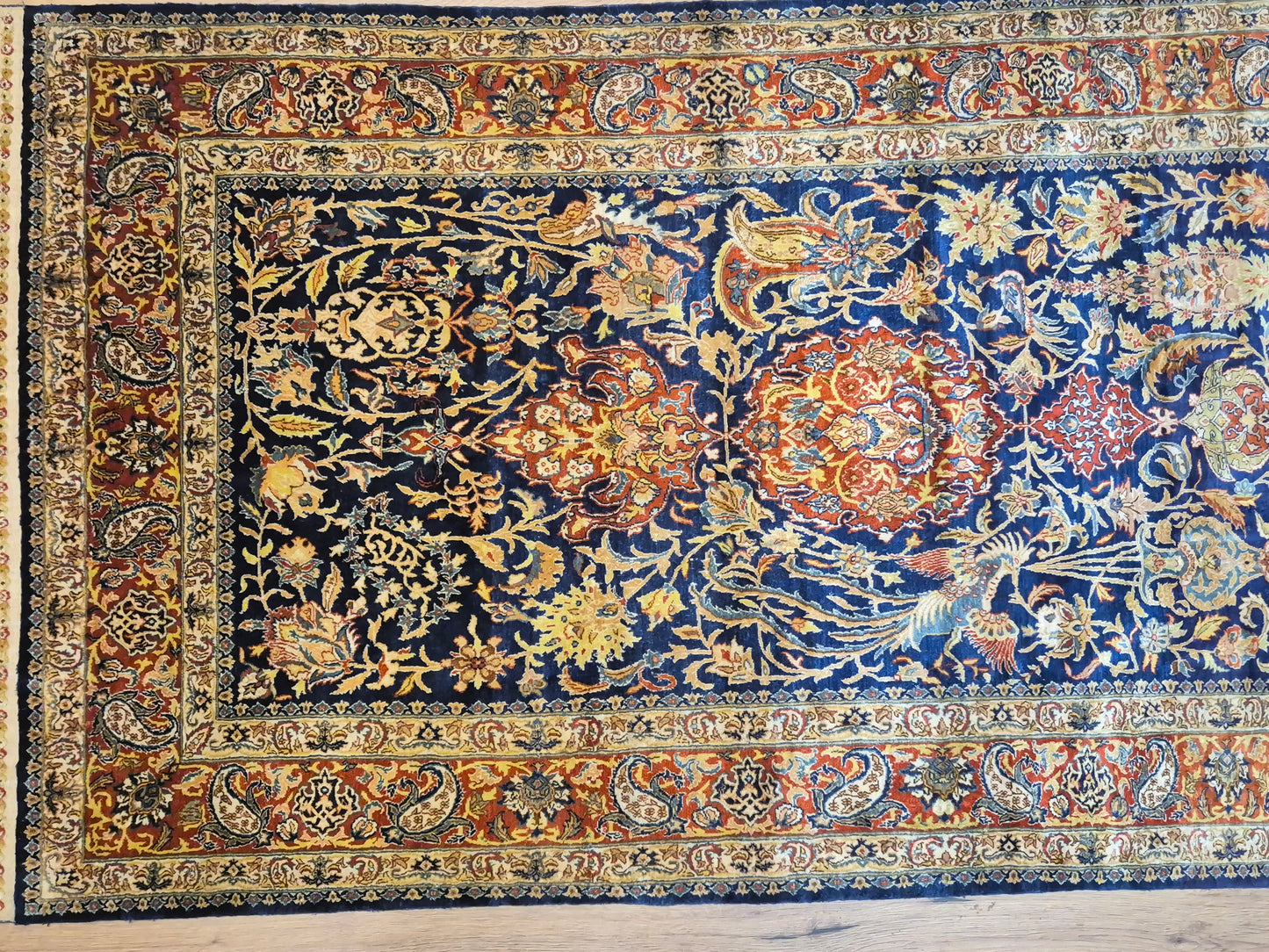 Hereke Teppich – Seide auf Seide, florales Muster, feine Knüpfung