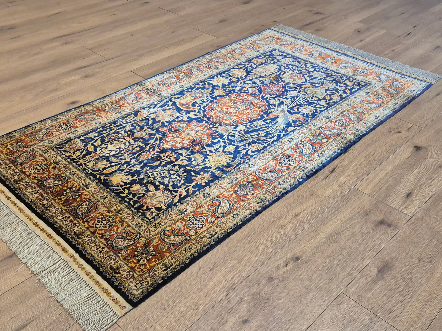 Hereke Teppich – Seide auf Seide, florales Muster, feine Knüpfung