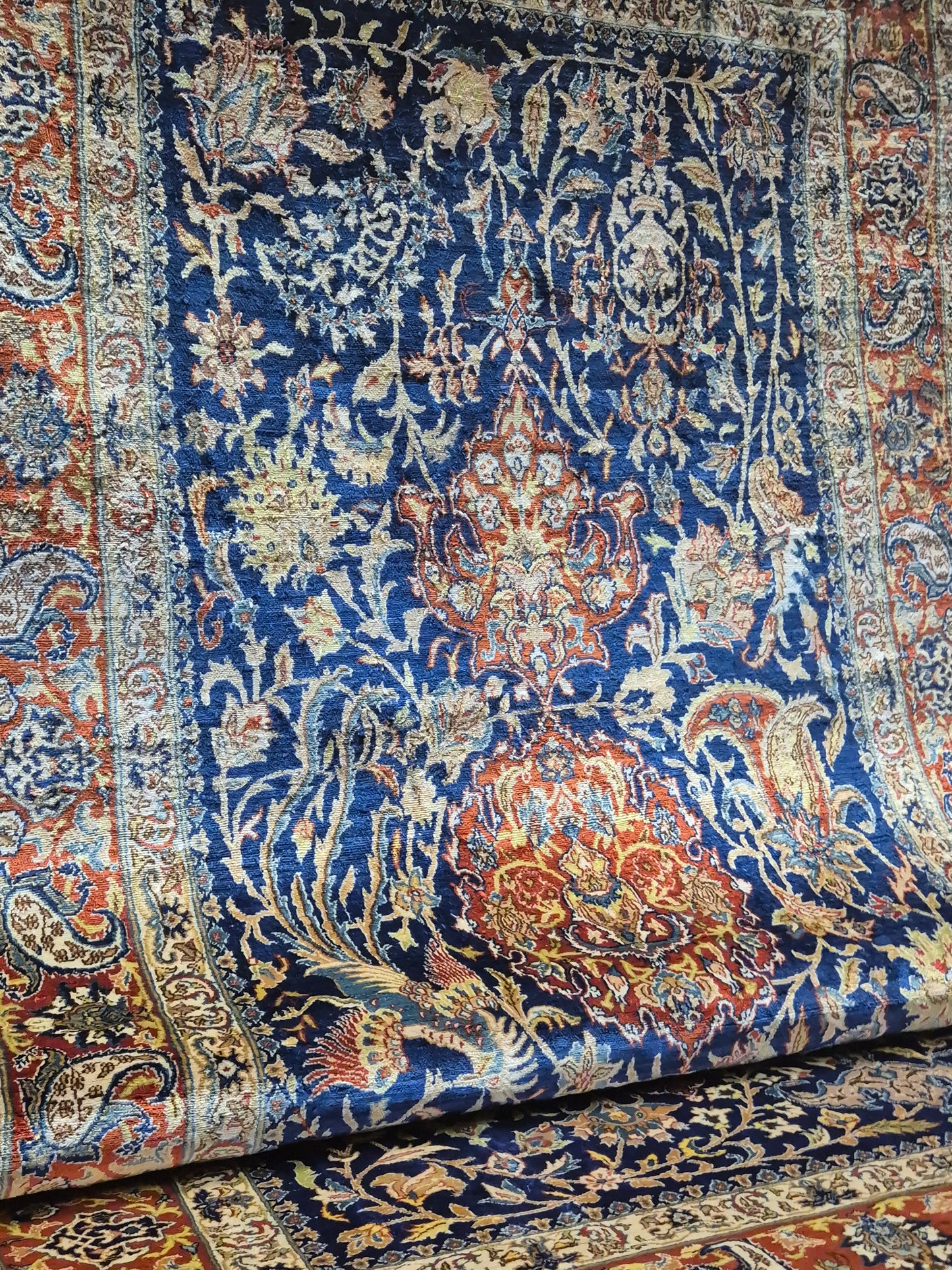 Hereke Teppich – Seide auf Seide, florales Muster, feine Knüpfung