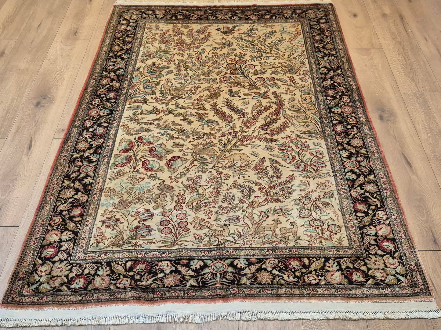 Ghom Teppich – Seide auf Seide, Paradiesgarten-Motiv, feine Knüpfung