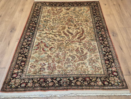 Ghom Teppich – Seide auf Seide, Paradiesgarten-Motiv, feine Knüpfung