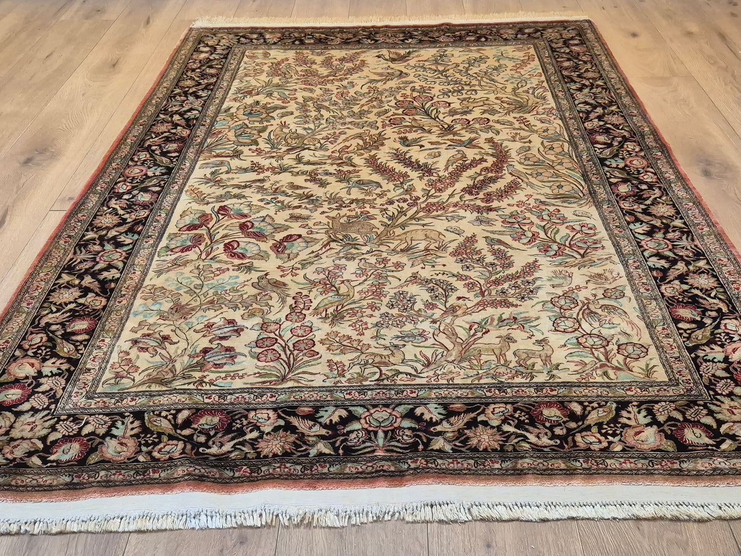 Ghom Teppich – Seide auf Seide, Paradiesgarten-Motiv, feine Knüpfung