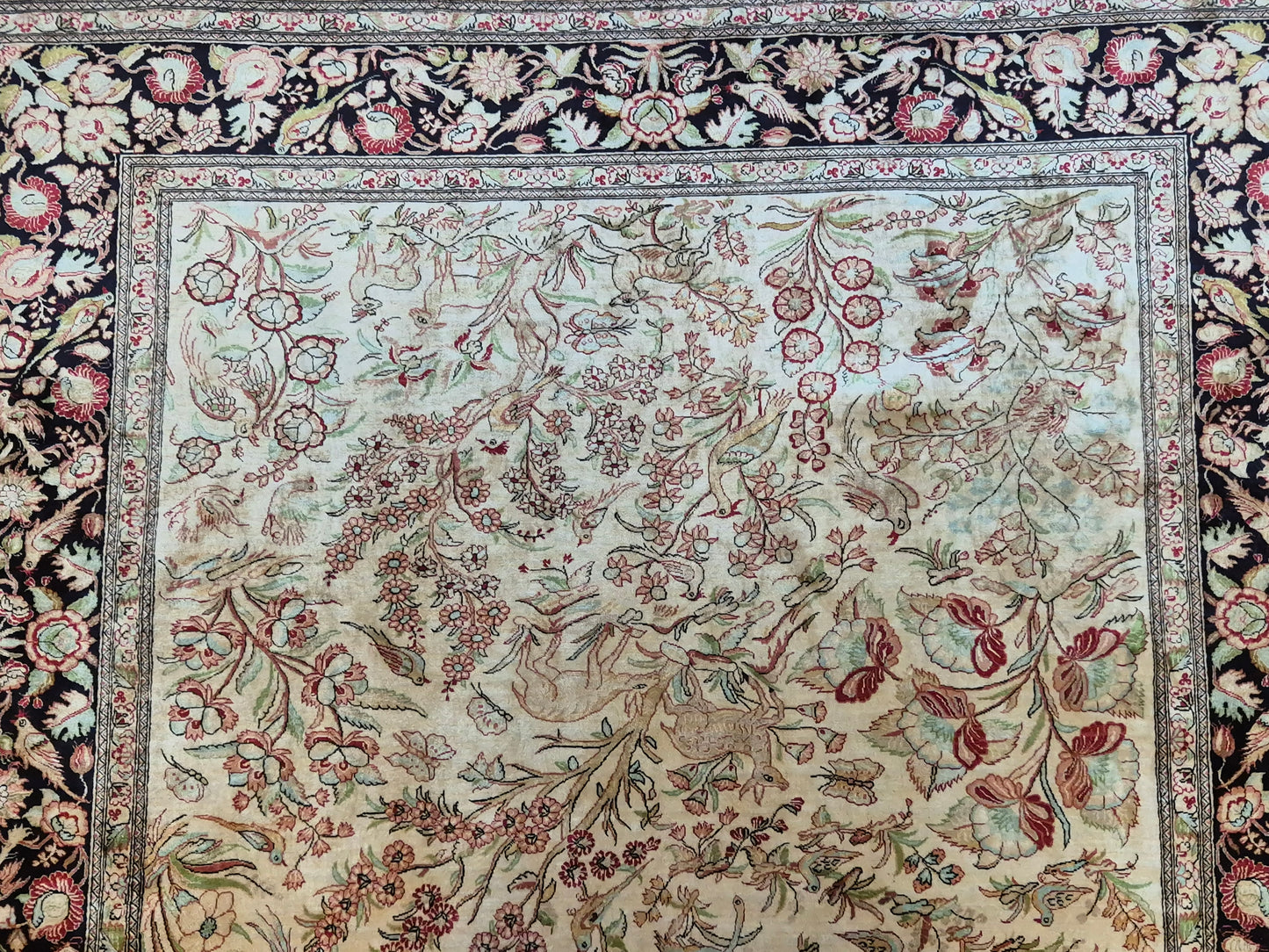 Ghom Teppich – Seide auf Seide, Paradiesgarten-Motiv, feine Knüpfung