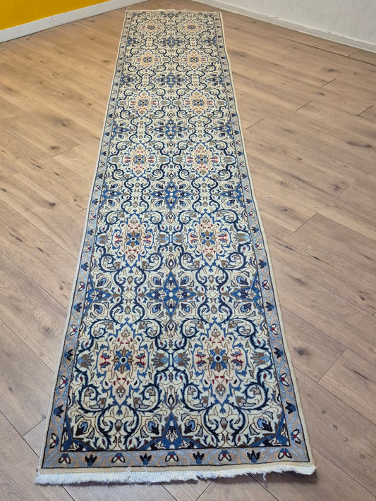 Nain Läufer – Korkwolle, Medaillon-Design, klassische Eleganz