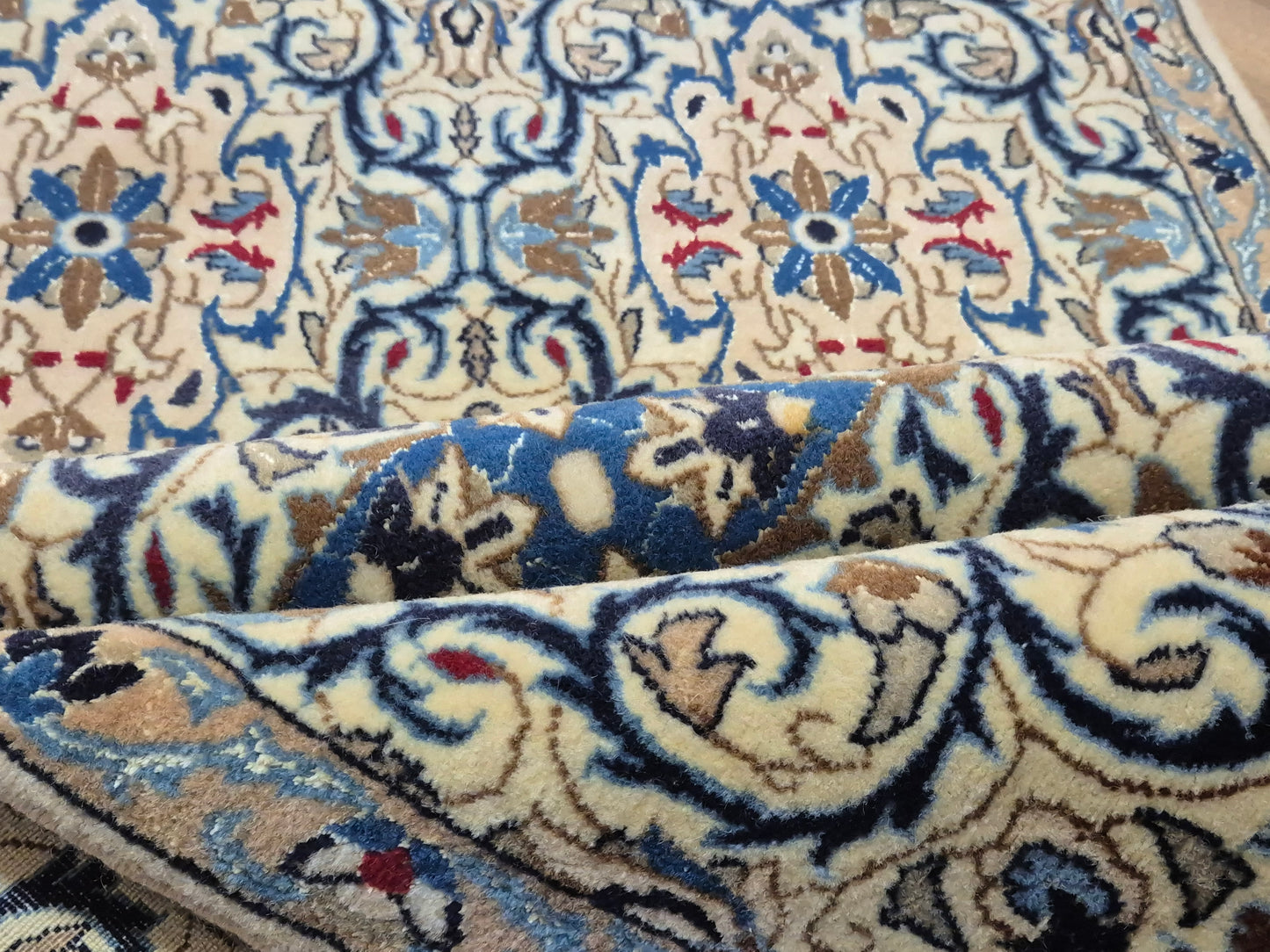 Nain Läufer – Korkwolle, Medaillon-Design, klassische Eleganz