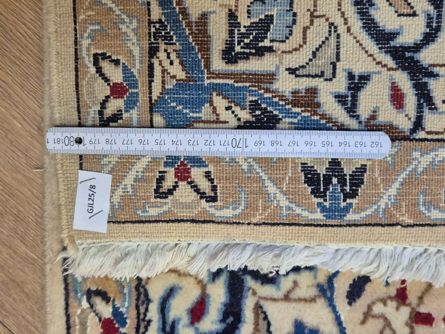 Nain Läufer – Korkwolle, Medaillon-Design, klassische Eleganz