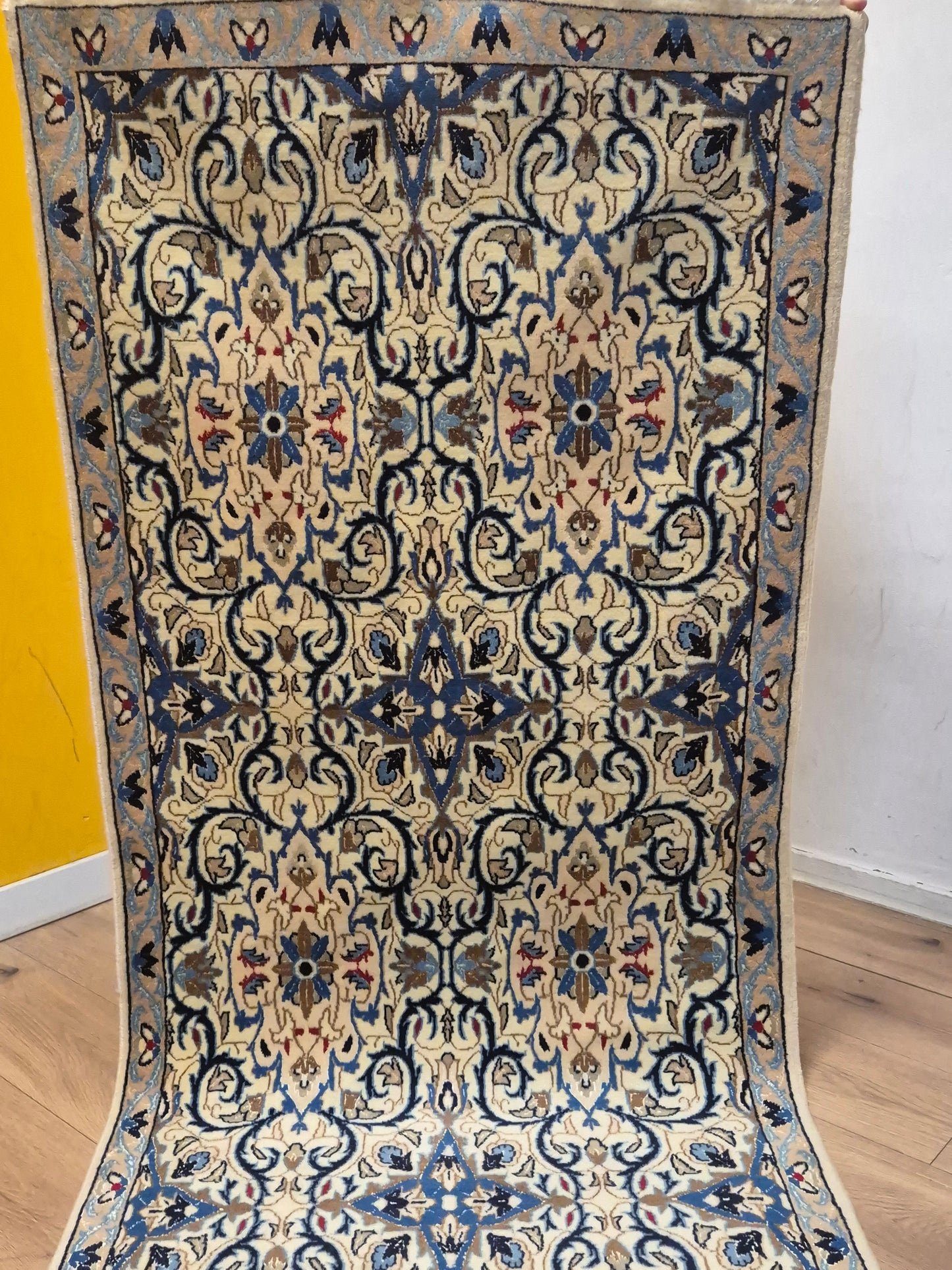 Nain Läufer – Korkwolle, Medaillon-Design, klassische Eleganz