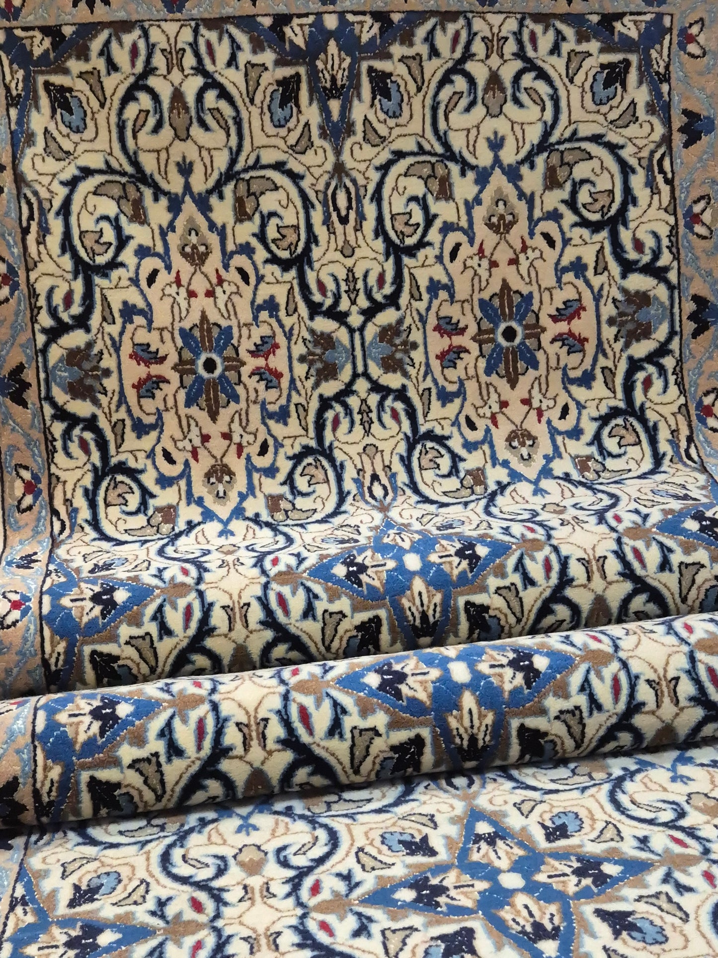 Nain Läufer – Korkwolle, Medaillon-Design, klassische Eleganz