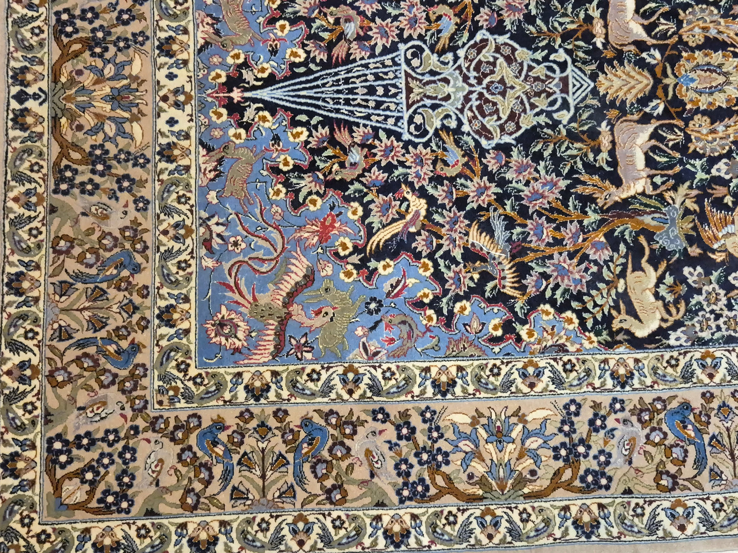 Isfahan Teppich – Korkwolle mit Seide, Jagdszene, feine Knüpfung